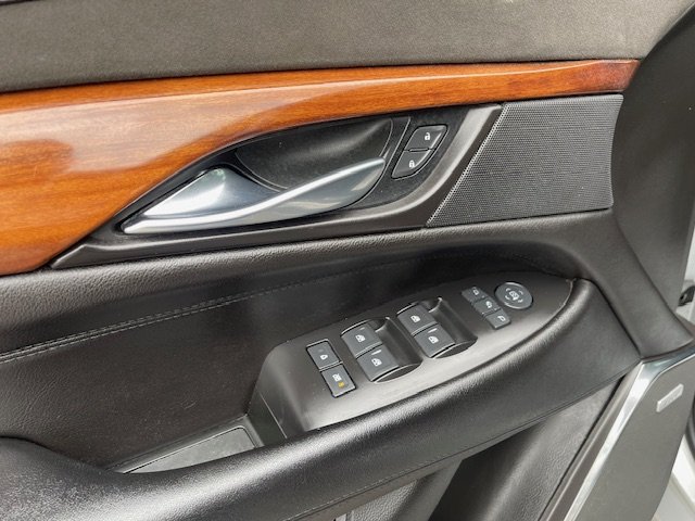 2015 Cadillac Escalade Luxury photo