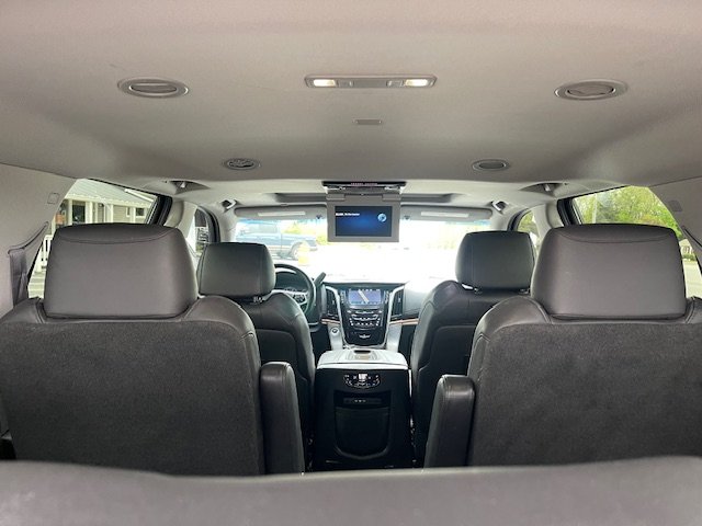 2015 Cadillac Escalade Luxury photo