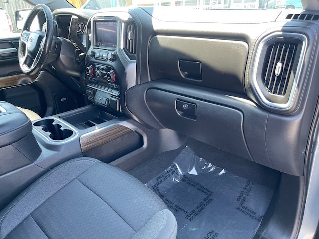 2021 Chevrolet Silverado 1500 RST photo