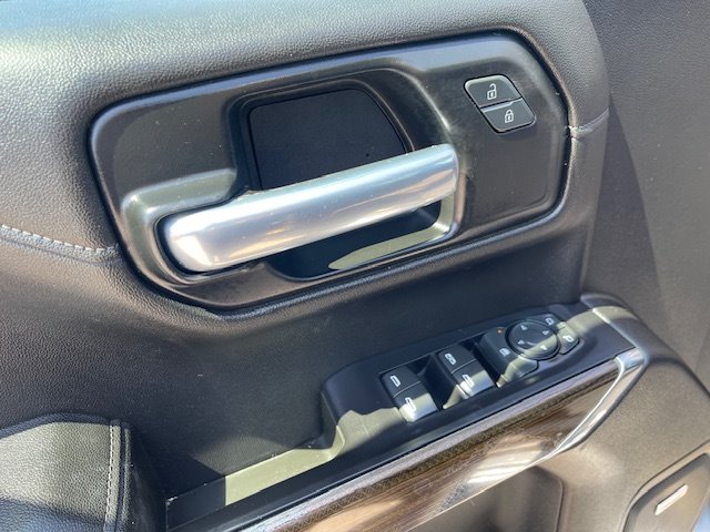 2021 Chevrolet Silverado 1500 RST photo