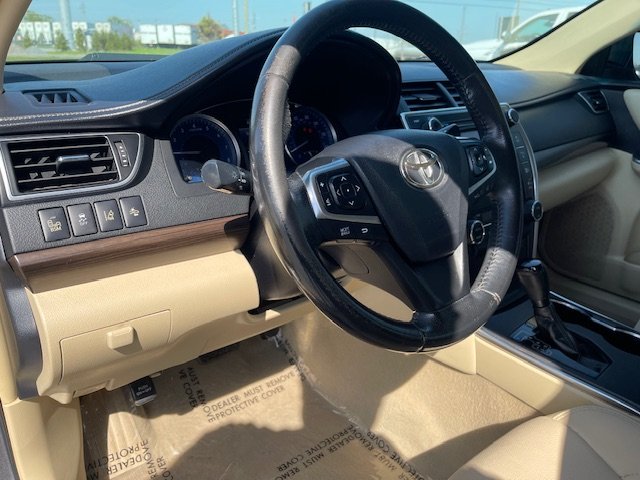 2015 Toyota Camry XLE photo
