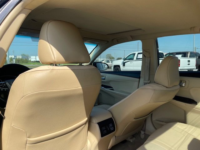 2015 Toyota Camry XLE photo
