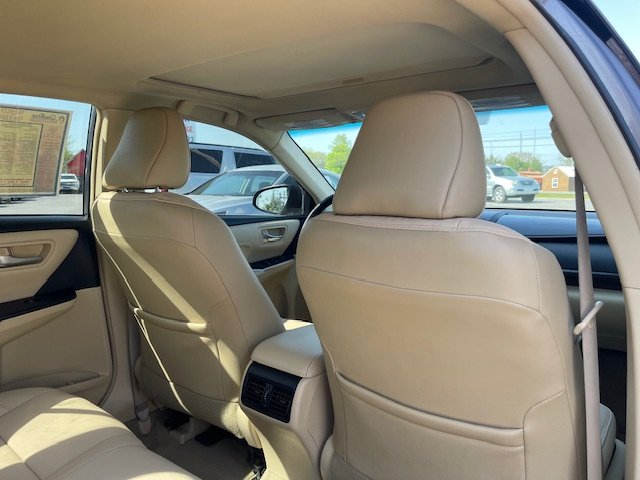 2015 Toyota Camry XLE photo