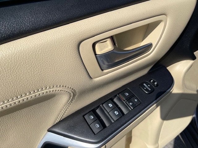 2015 Toyota Camry XLE photo