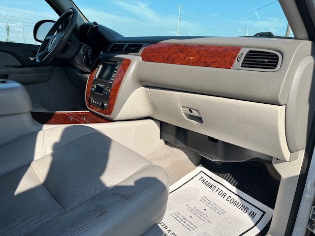 2009 Chevrolet Suburban LTZ 1500 photo