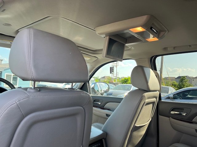 2009 Chevrolet Suburban LTZ 1500 photo