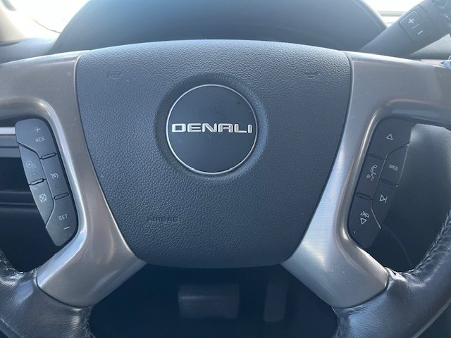 2014 GMC Yukon XL Denali photo