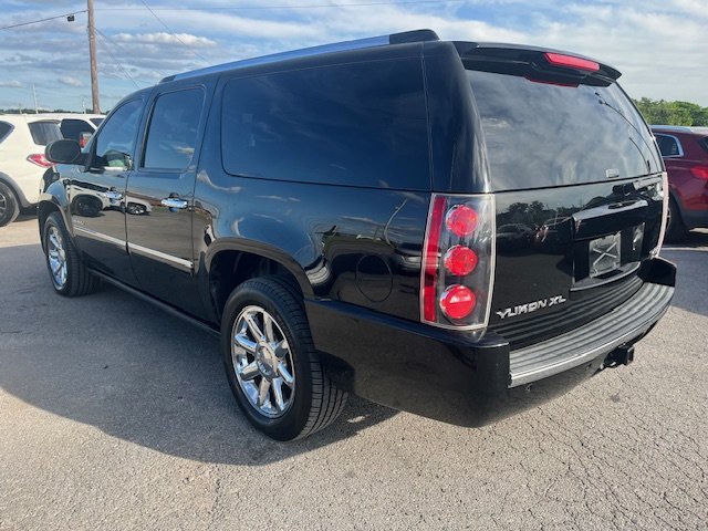 2014 GMC Yukon XL Denali photo
