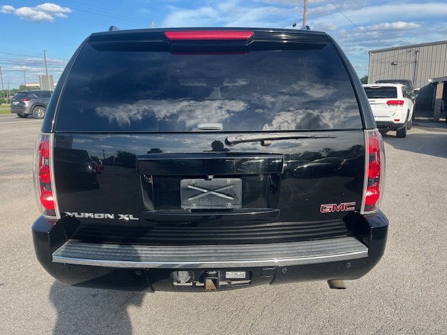 2014 GMC Yukon XL Denali photo