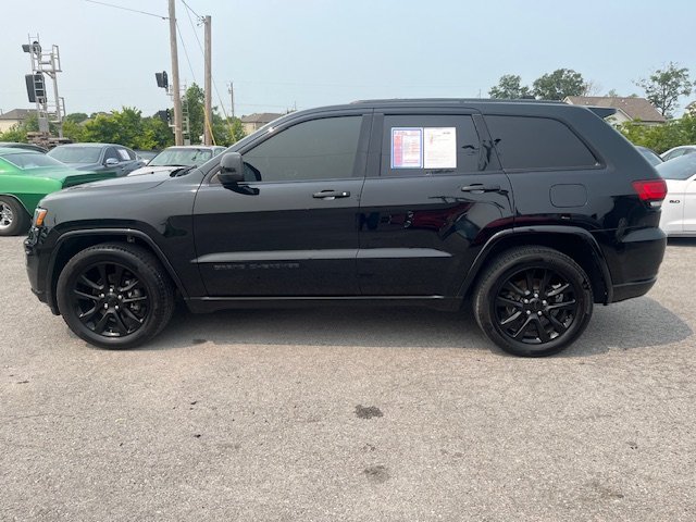 2019 Jeep Grand Cherokee Altitude photo
