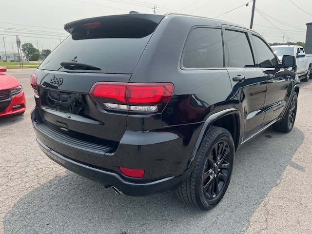2019 Jeep Grand Cherokee Altitude photo