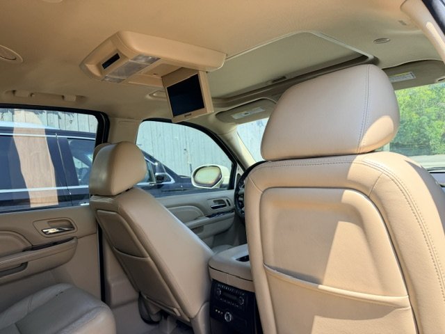 2011 Cadillac Escalade - $8,995