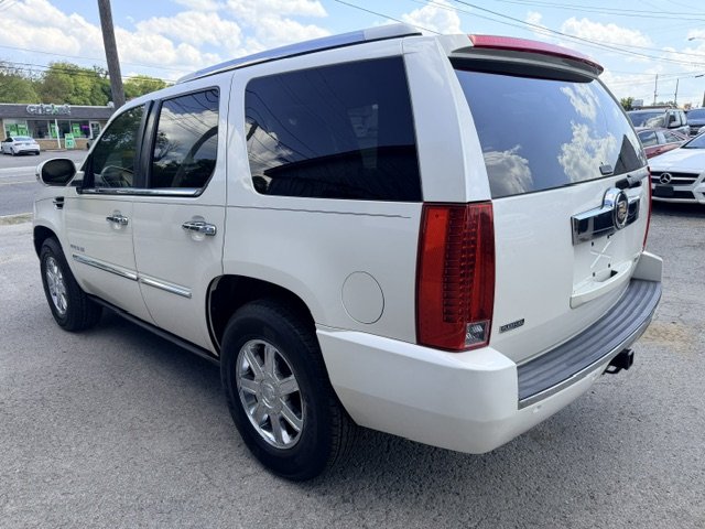 2011 Cadillac Escalade - $8,995