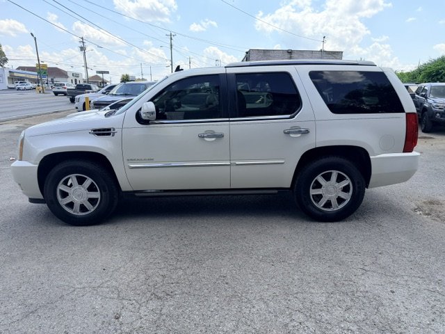 2011 Cadillac Escalade - $8,995