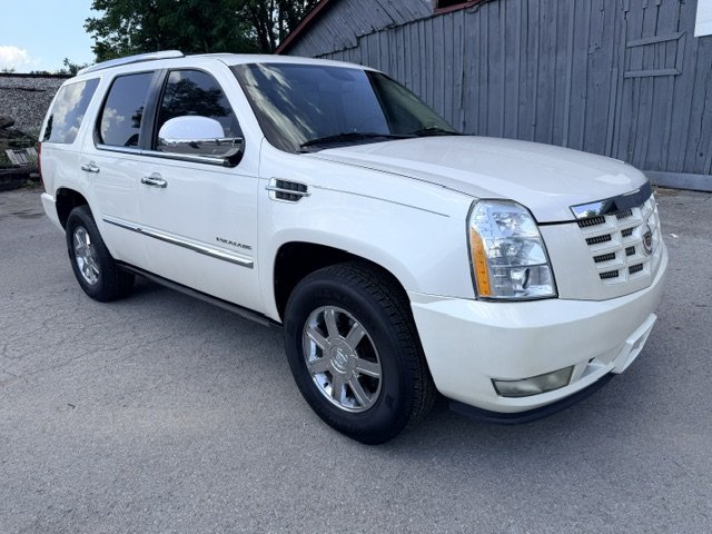 2011 Cadillac Escalade - $8,995
