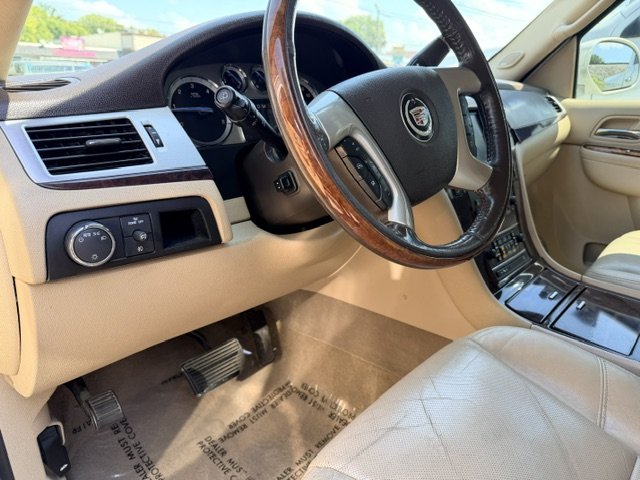 2011 Cadillac Escalade - $8,995