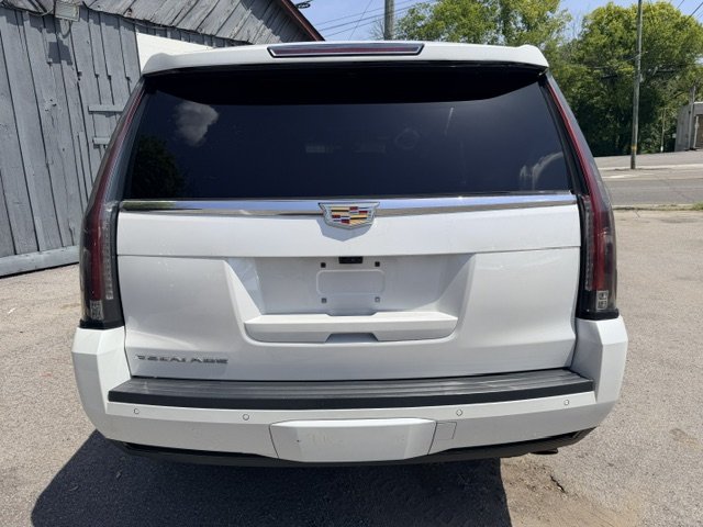 2019 Cadillac Escalade - $29,995