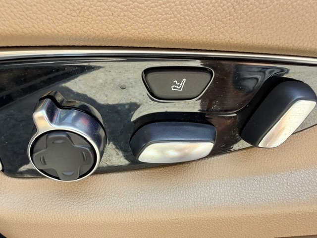 2019 Cadillac Escalade - $29,995