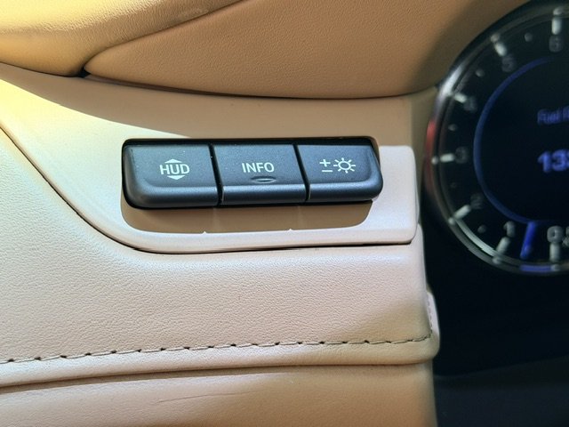 2019 Cadillac Escalade - $29,995