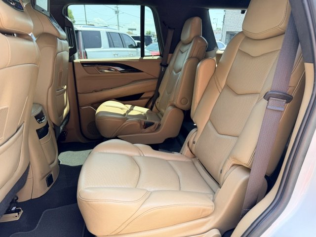 2019 Cadillac Escalade - $29,995