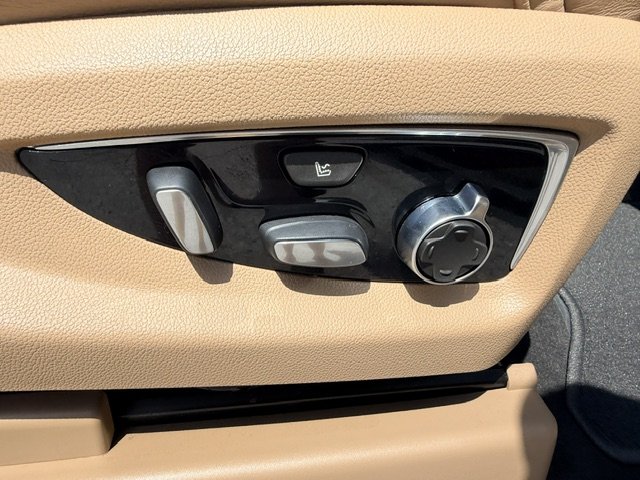 2019 Cadillac Escalade - $29,995