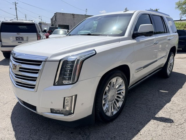 2019 Cadillac Escalade - $29,995