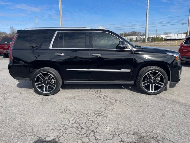 2020 Cadillac Escalade - $30,995