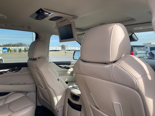 2020 Cadillac Escalade - $30,995