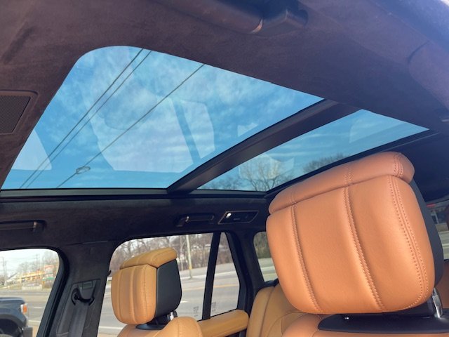 2021 Land Rover Range Rover - $42,995