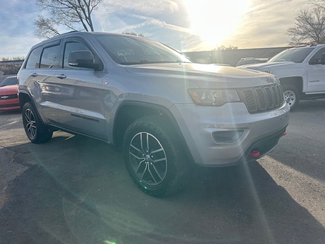2018 Jeep Cherokee - $15,995