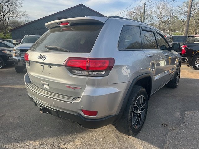 2018 Jeep Cherokee - $15,995