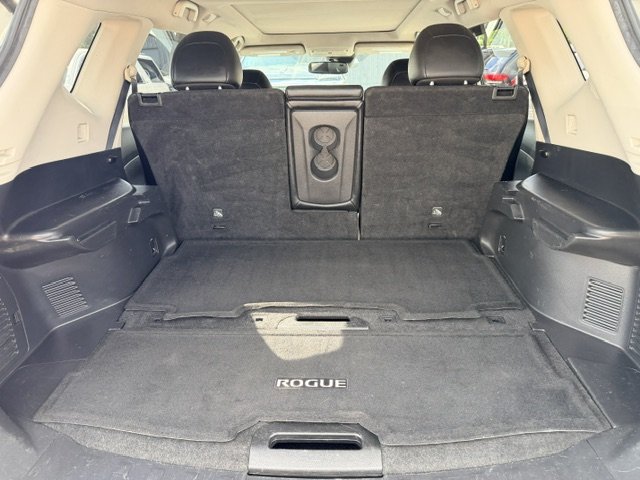 2017 Nissan Rogue - $9,995