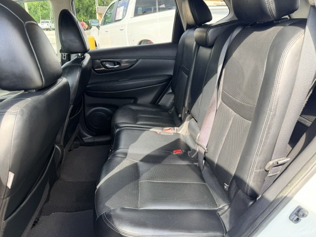 2017 Nissan Rogue - $9,995