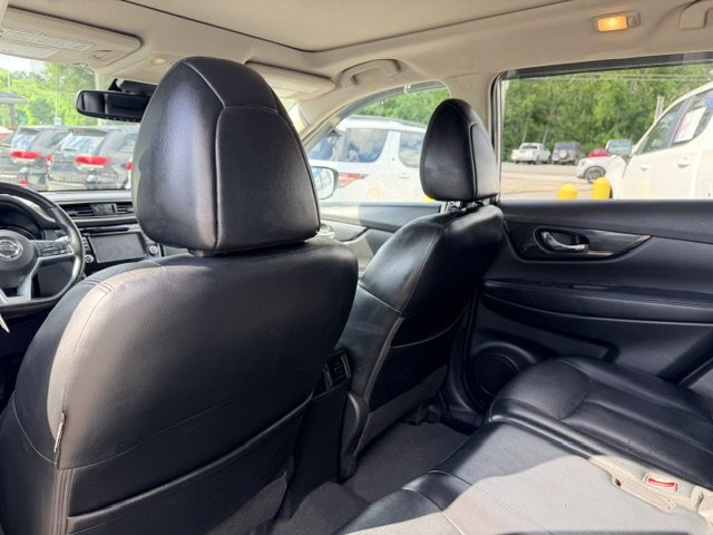 2017 Nissan Rogue - $9,995