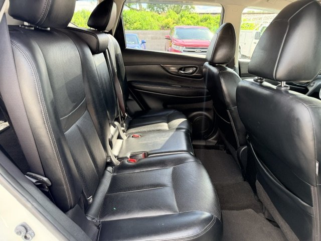 2017 Nissan Rogue - $9,995