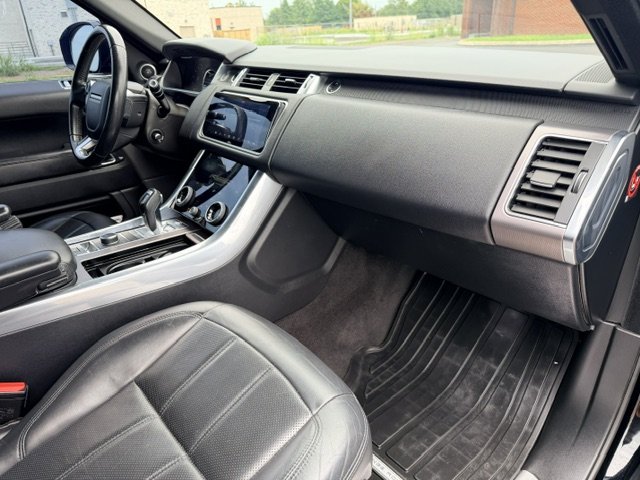 2019 Land Rover Range Rover Sport - $27,995
