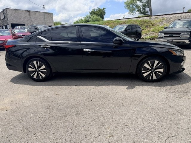 2019 Nissan Altima - $13,995