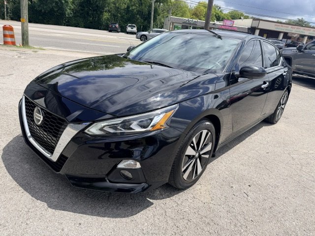 2019 Nissan Altima - $13,995
