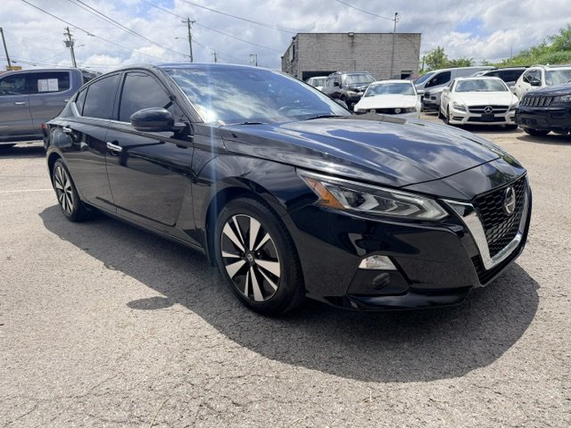2019 Nissan Altima - $13,995