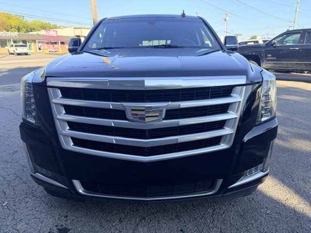 2019 Cadillac Escalade - $17,995