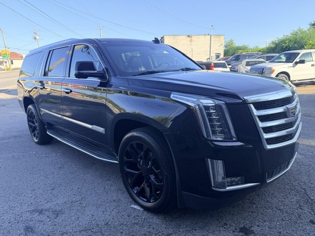 2019 Cadillac Escalade - $17,995