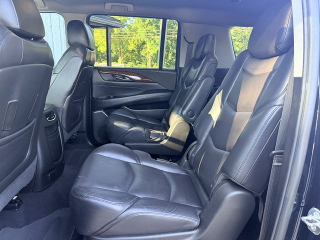 2019 Cadillac Escalade - $17,995