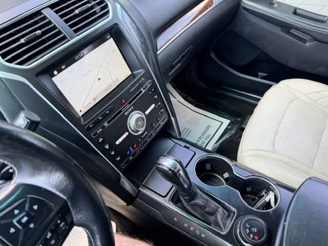 2017 Ford Explorer - $15,995