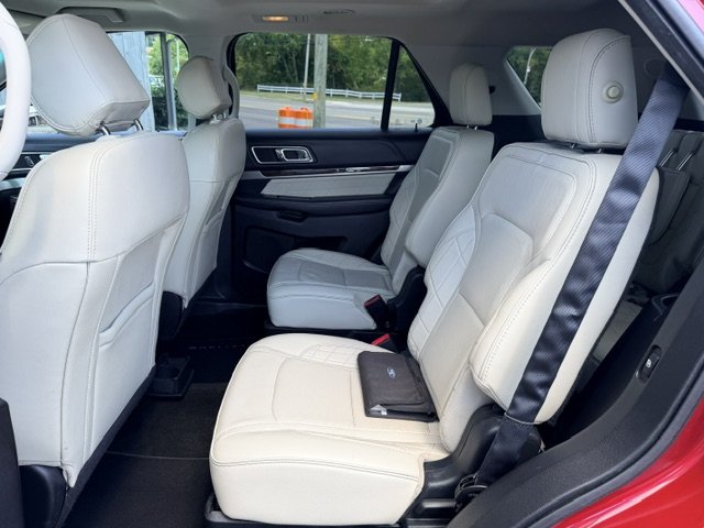 2017 Ford Explorer - $15,995