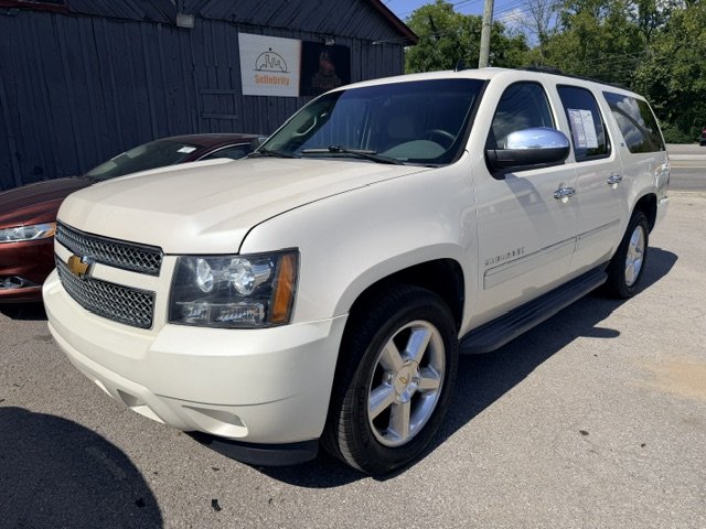 2013 Chevrolet Suburban - $12,995