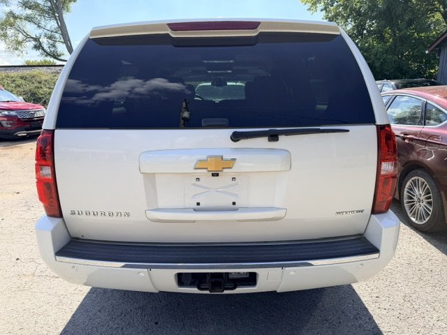 2013 Chevrolet Suburban - $12,995