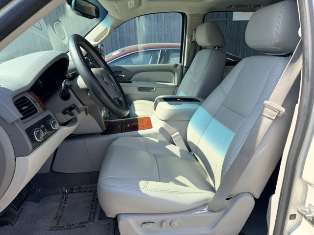 2013 Chevrolet Suburban - $12,995