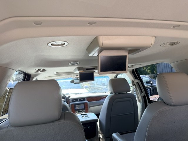 2013 Chevrolet Suburban - $12,995