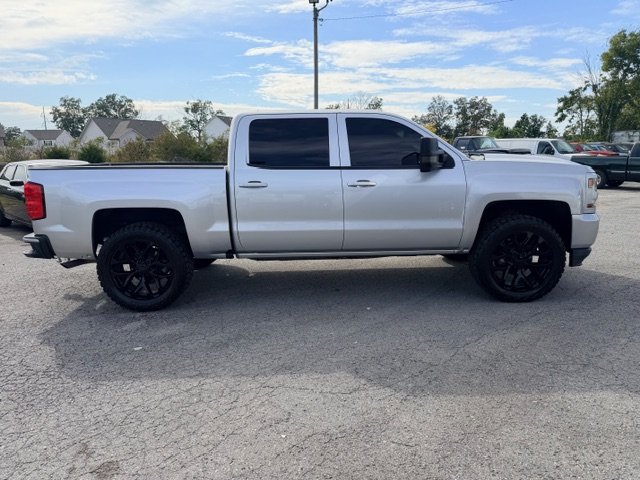 2018 Chevrolet Silverado - $22,995
