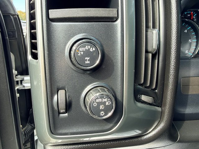 2018 Chevrolet Silverado - $22,995